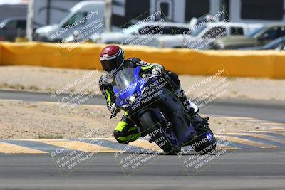 media/Apr-10-2022-SoCal Trackdays (Sun) [[f104b12566]]/Turn 2 (1135am)/